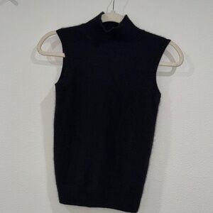 Saks Fifth Avenue Sleeveless Sweater Turtleneck